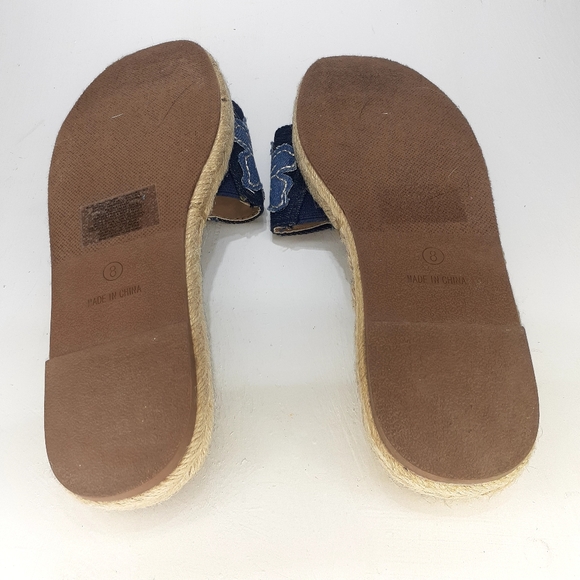 Avon Walk Demin Sandal with Floral Applique Sz8 - Picture 9 of 9
